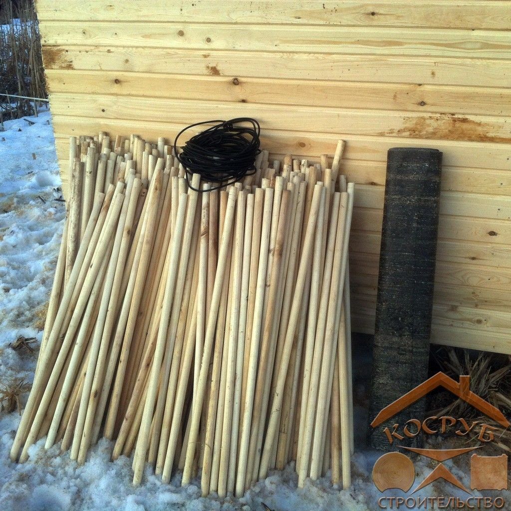 Одноэтажный дом из бруса с ломаной крышей